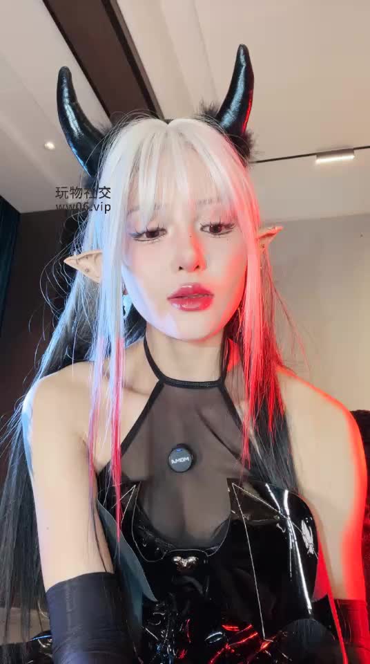 龙妈 - 魅魔手丝榨精