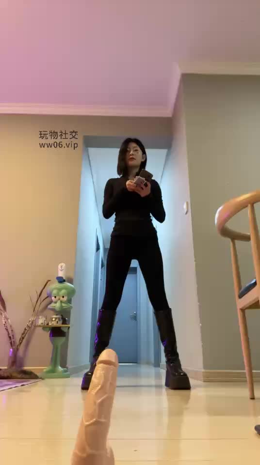 南京小小s - 🚥：圣水潮喷身材巨乳