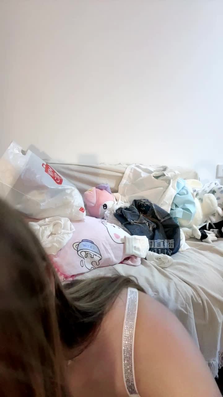 小渔 —— 臀榨胸榨舌头诱惑 【最新视频】