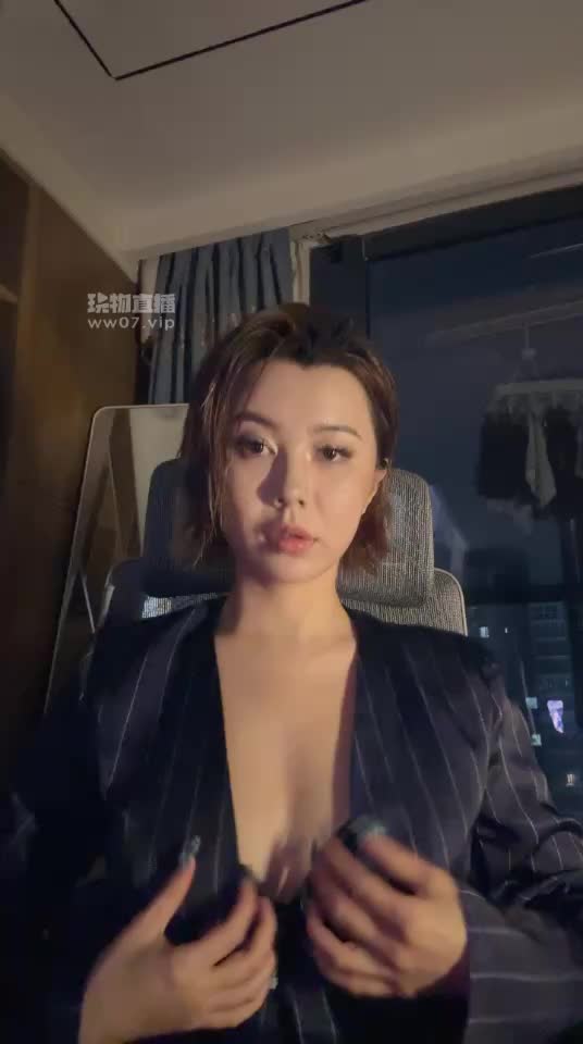 Femdom奎茵  ——榨汁计划【最新视频】